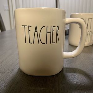 Rae Dunn “ TEACHER” mug